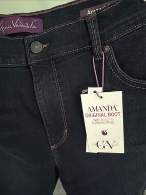 Gloria Vanderbilt Amanda Bootcut Jeans in dark blue Size 14S- NWT
